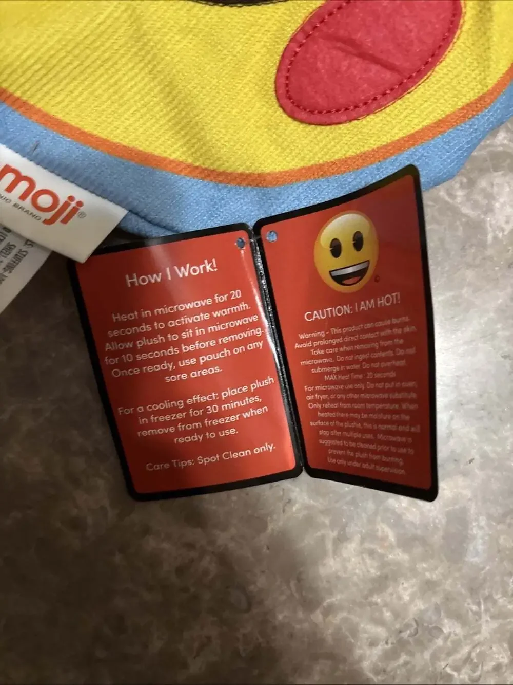 Emoji smiling face